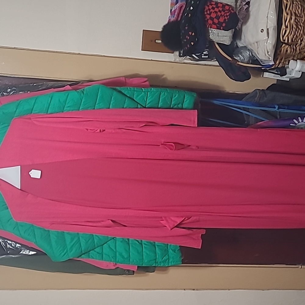 Beautiful vibrant pink duster